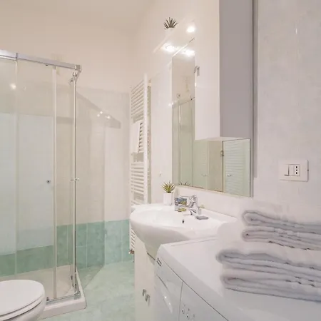 Black Loft By Rent كومو