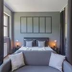 Black Loft By Rent Côme