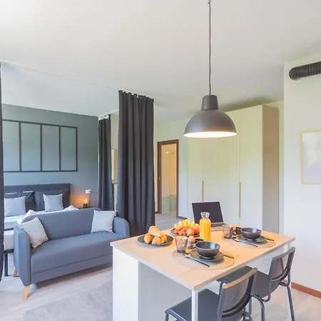 Black Loft By Rent דירה *