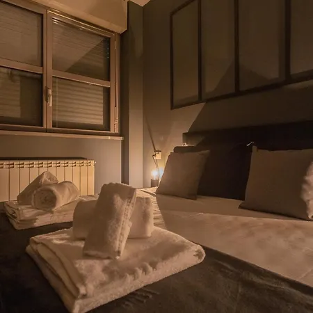 Black Loft By Rent Como