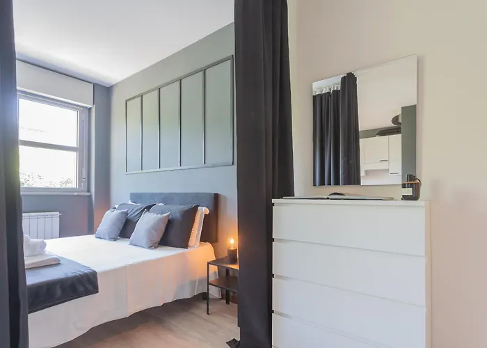 Black Loft By Rent קומו