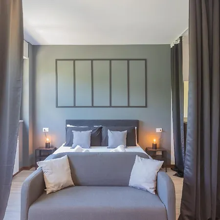 Black Loft By Rent Como