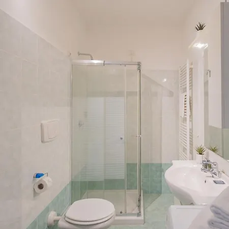 Black Loft By Rent アパート *